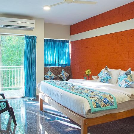 Blue Ocean Sands - On The Beach Kumta Exterior photo